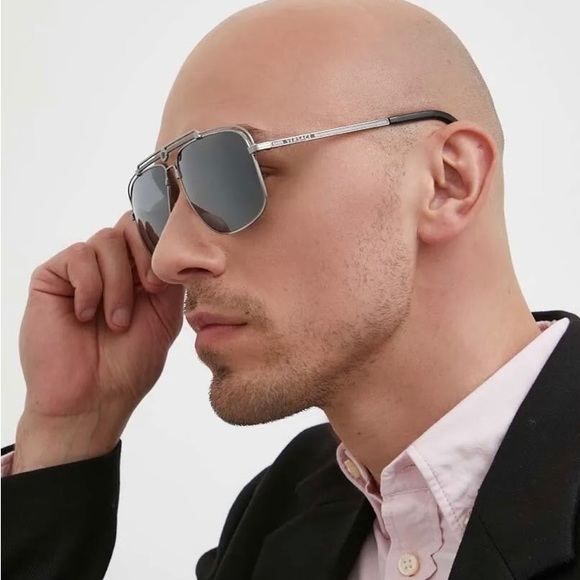 NEW VERSACE SUNGLASSES VE2242 1001/6G MOD VE2242 10016G Versace | Accessories | New Versace Sunglasses Ve2242 016g  main image 2